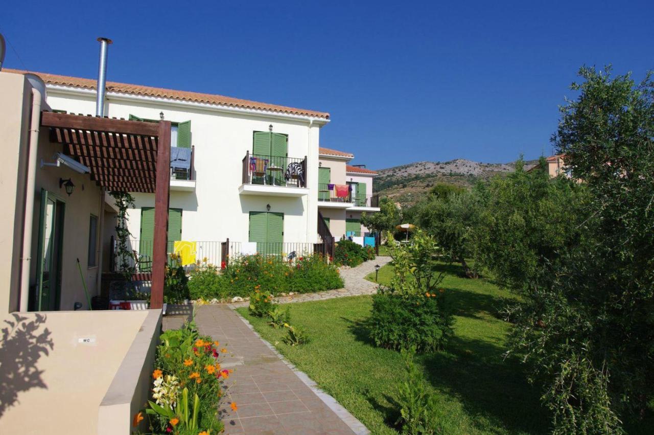 Livadaki Village Hotel Skala  Exteriör bild