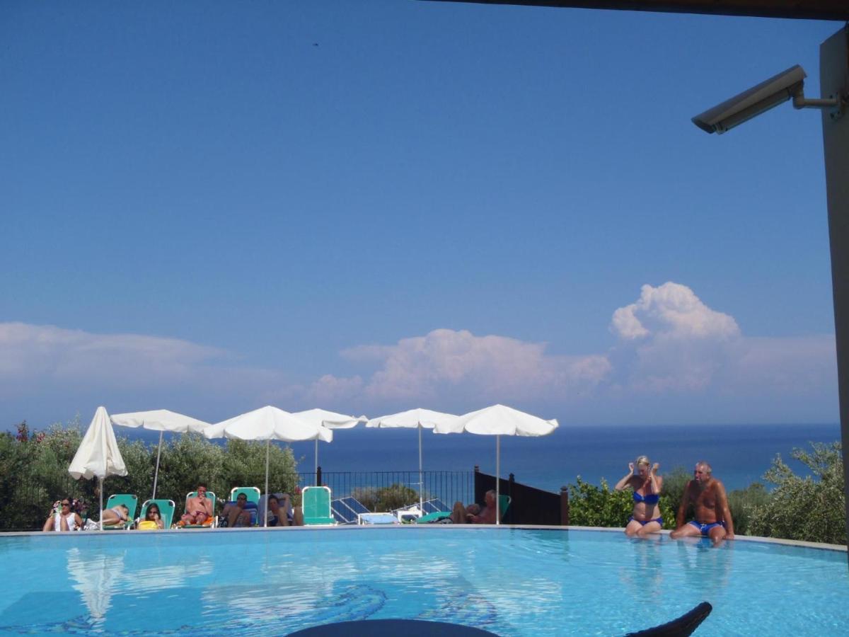 Livadaki Village Hotel Skala  Exteriör bild