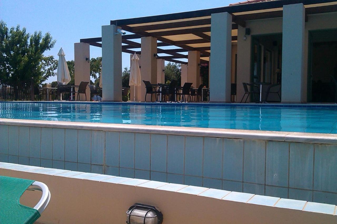 Livadaki Village Hotel Skala  Exteriör bild