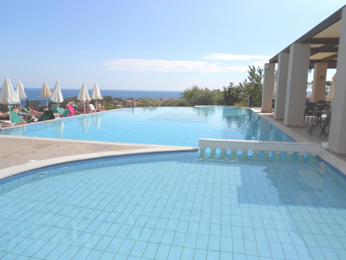 Livadaki Village Hotel Skala  Exteriör bild