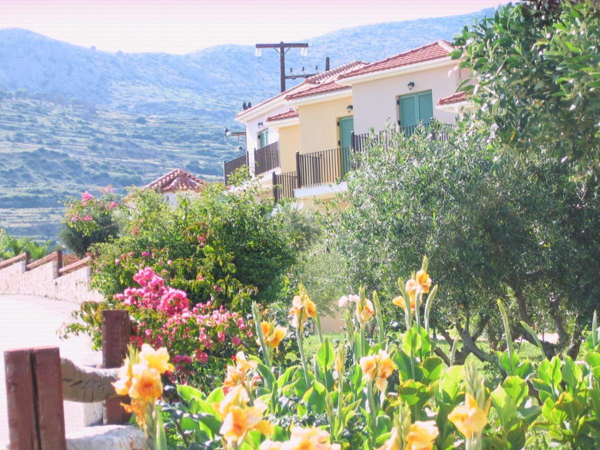 Livadaki Village Hotel Skala  Exteriör bild