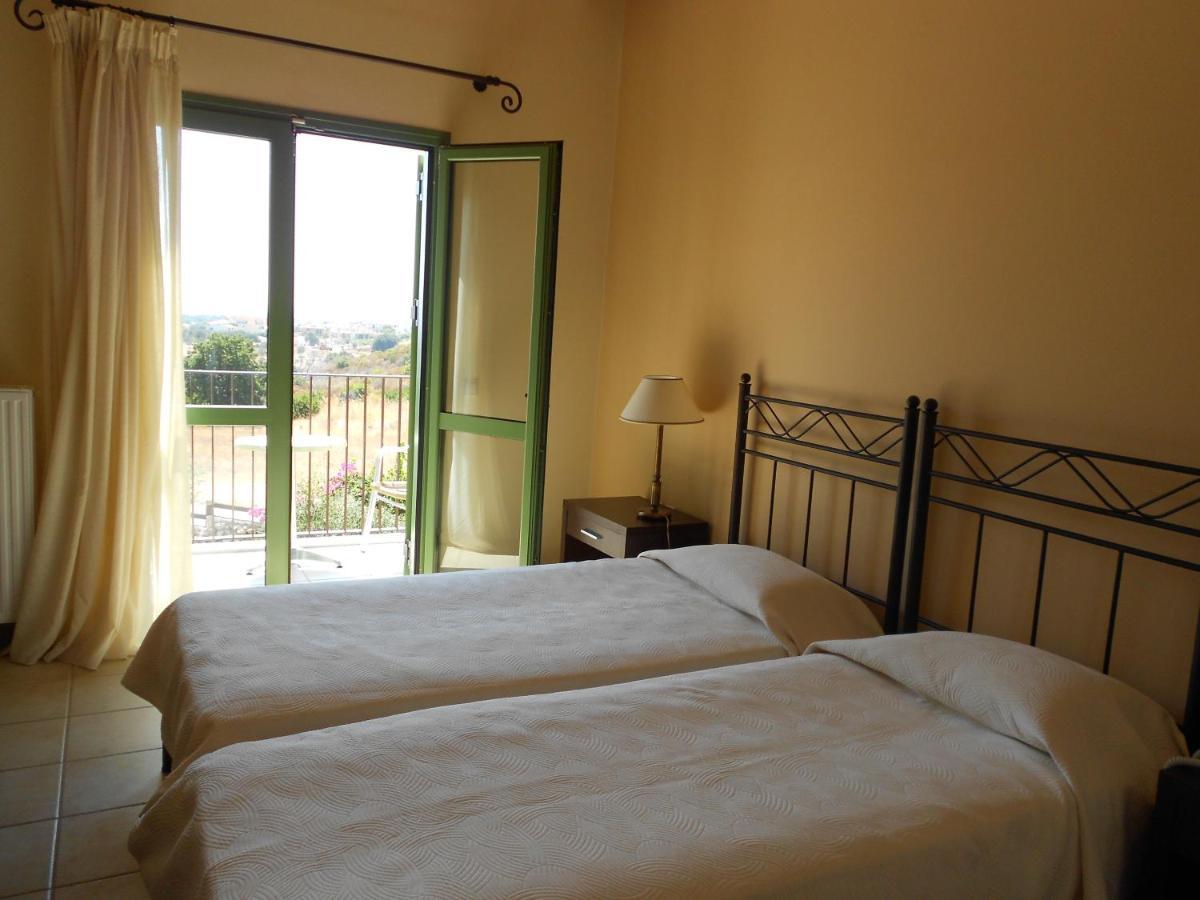 Livadaki Village Hotel Skala  Exteriör bild