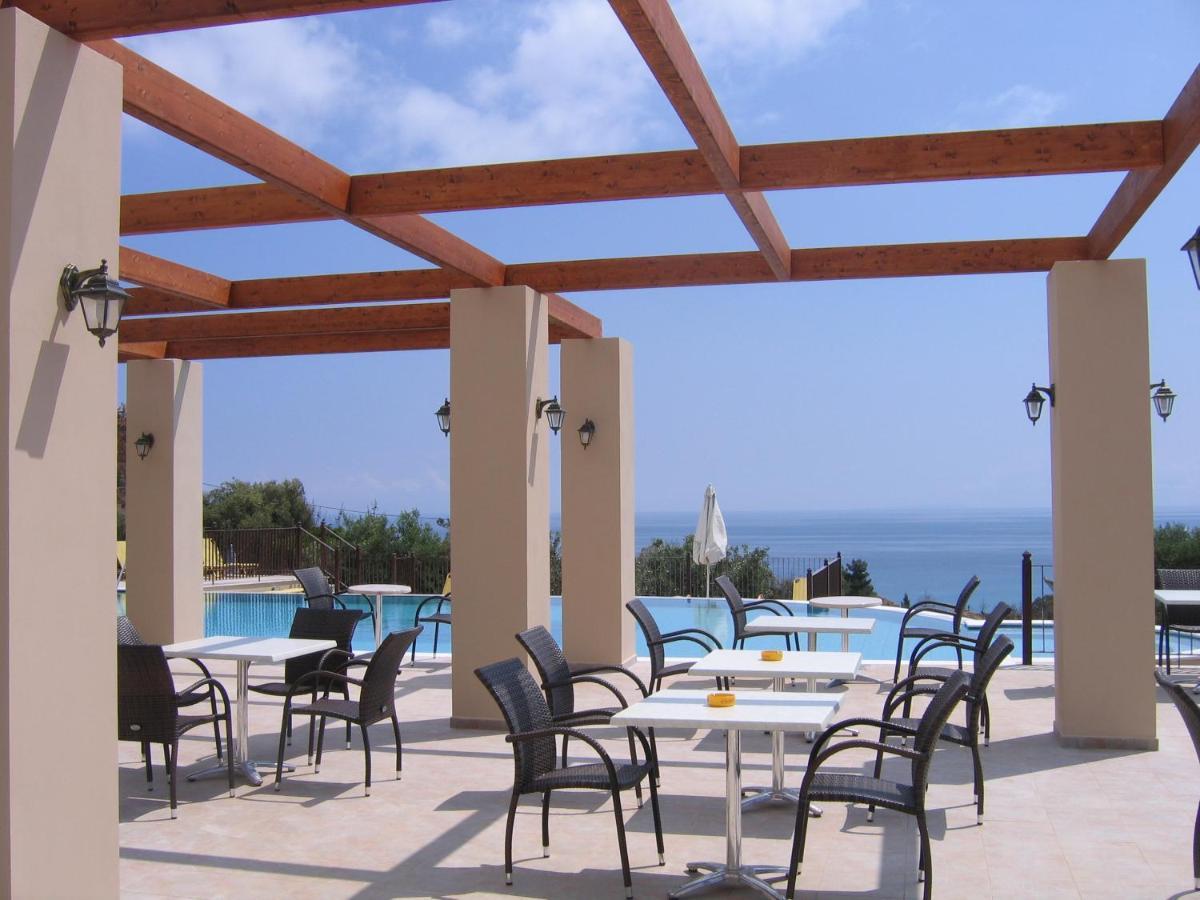 Livadaki Village Hotel Skala  Exteriör bild