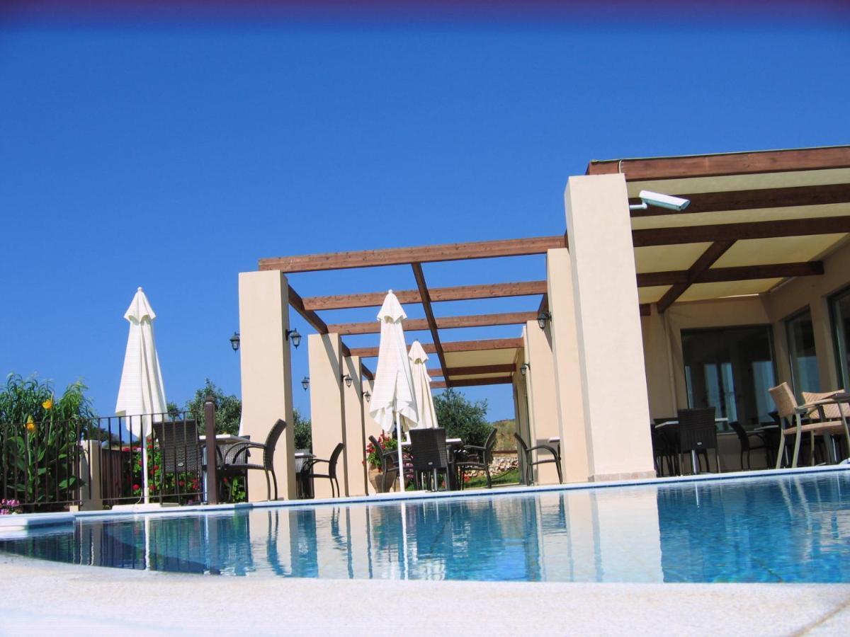 Livadaki Village Hotel Skala  Exteriör bild